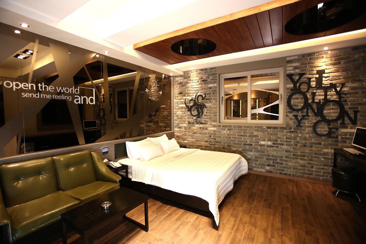 Hotel Yolo Chongnae-dong Exterior photo